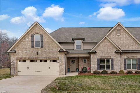 7006 Westfield Village Circle Summerfield NC 27358