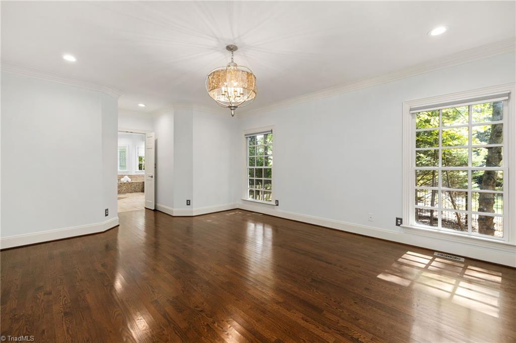 Greensboro, North Carolina 27408, United States, 4 Bedrooms Bedrooms, ,5 BathroomsBathrooms,Residential,Active,217669