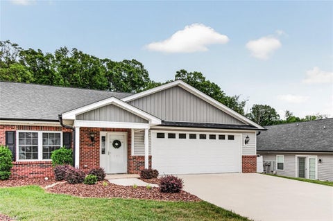Townhouse For Sale - 191 Whitley Street<br/> Asheboro, NC 27205