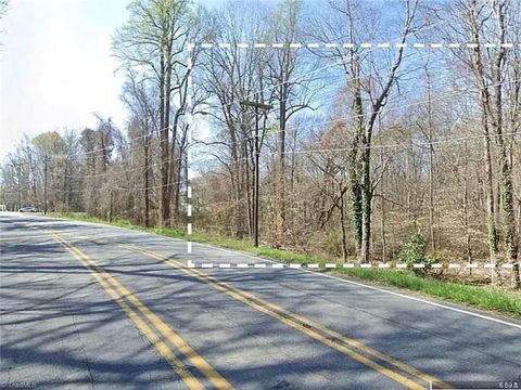 Single Family Residence in Mebane NC 705 1st Street 2.jpg