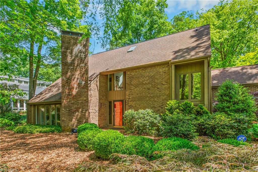 Photo of 220 Harmon Court, Winston-Salem, NC 27106 (MLS # 1217177)