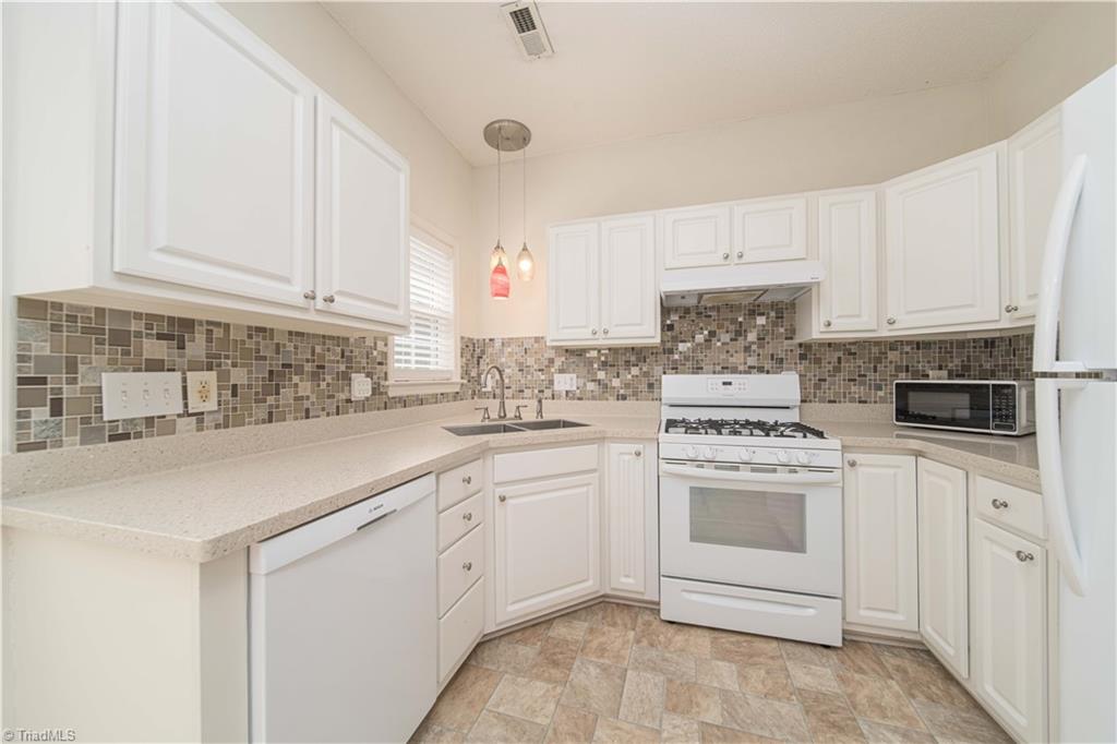 4990 Fiddlers Run Drive, Kernersville, North Carolina image 4
