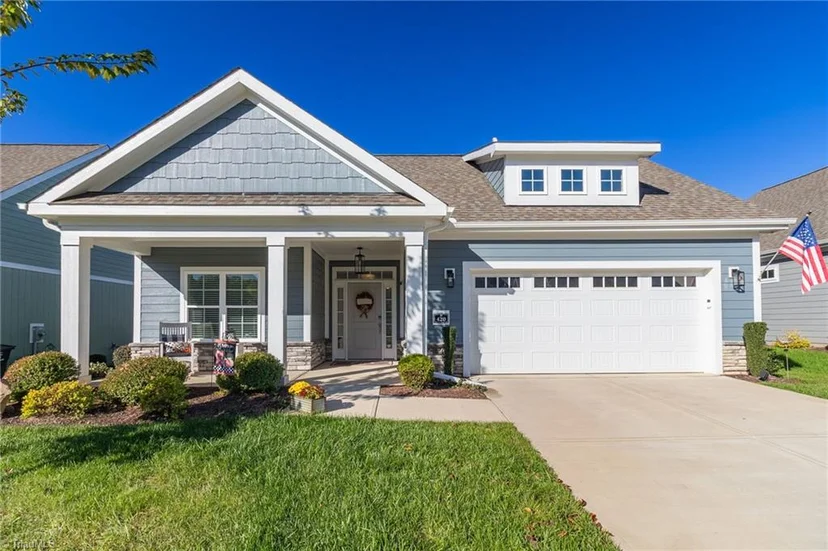 420 Waterton Way, photo 1 of 37
