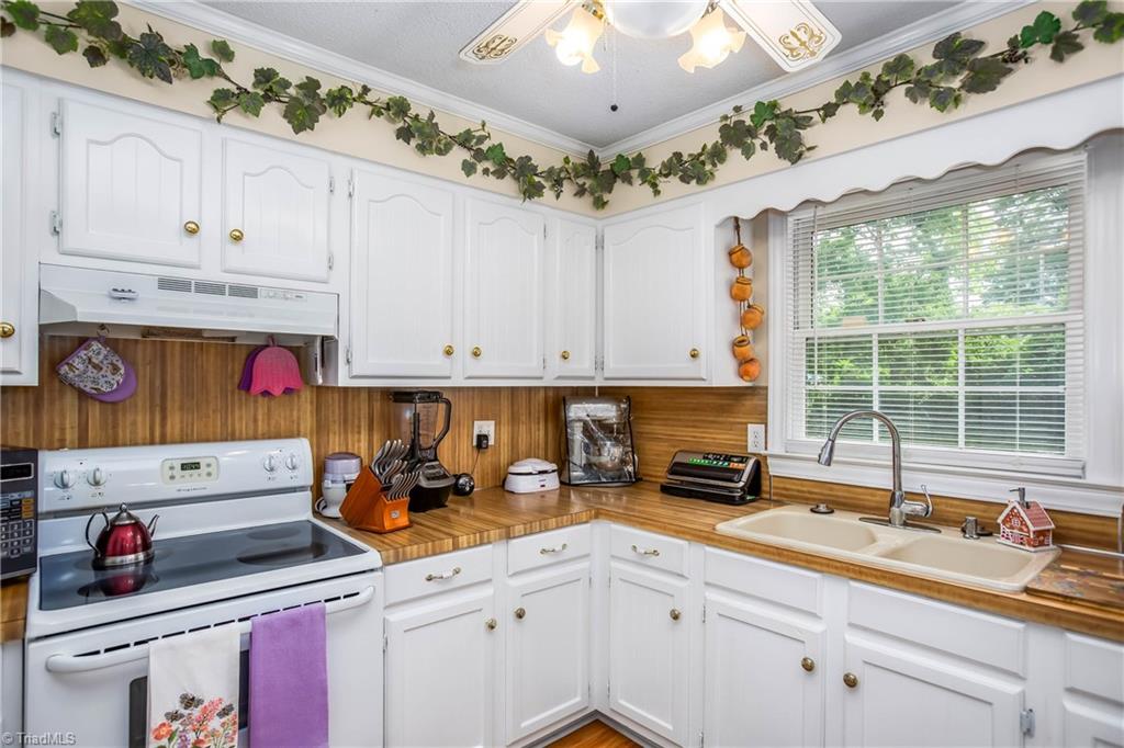 931 Nottingham Road, High Point, North Carolina image 7