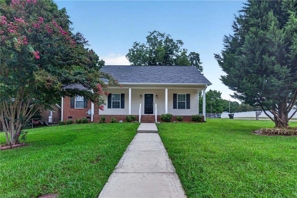 Photo of 639 Sterling Avenue, High Point, NC 27265 (MLS # 1230057)
