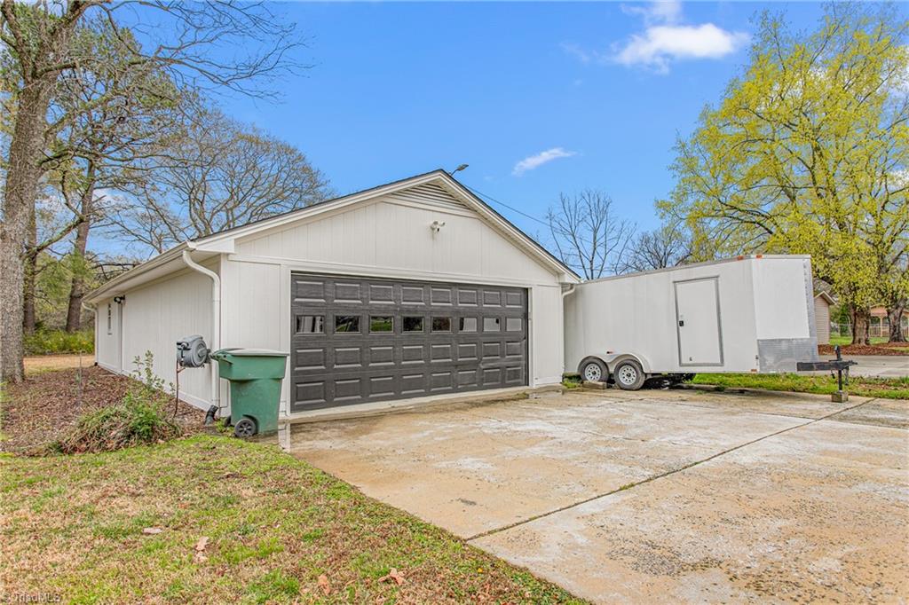 928 Hanford Road, Graham, North Carolina image 41