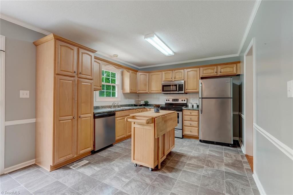 578 Jeffries Cross Road, Burlington, North Carolina image 13
