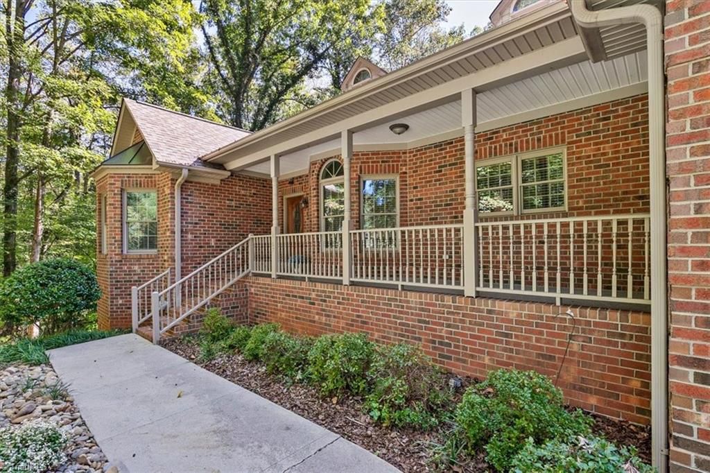 Photo of 1767 Winchester Heights Drive, Asheboro, NC 27205 (MLS # 1201004)