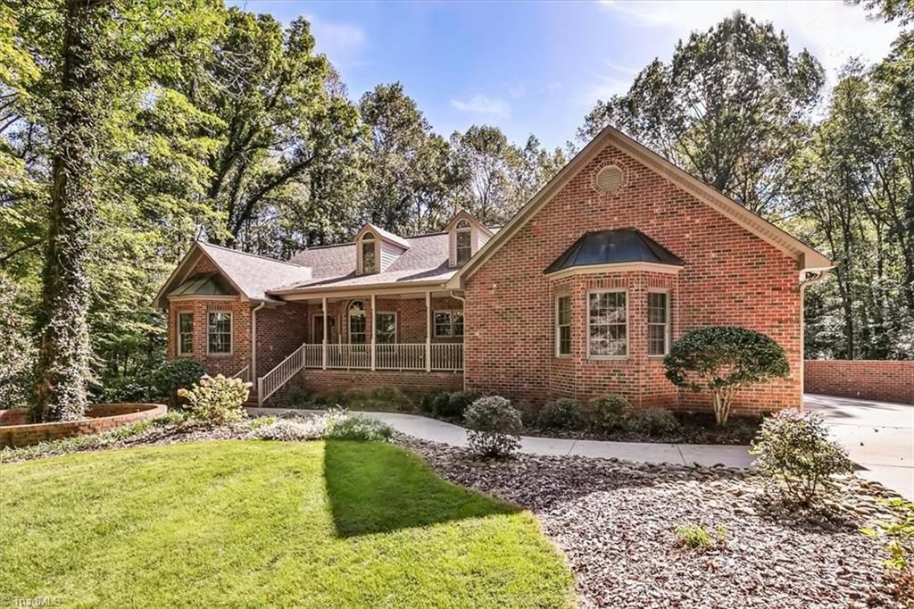 Photo of 1767 Winchester Heights Drive, Asheboro, NC 27205 (MLS # 1201004)