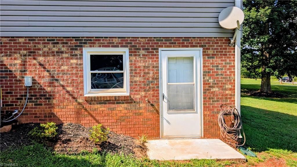 Photo of 2474 Woodridge Drive, Asheboro, NC 27205 (MLS # 1222611)