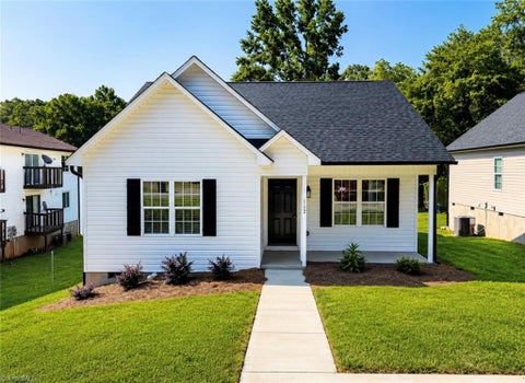 Homes For Sale - 112 Taft Street<br/> Mayodan, NC 27027