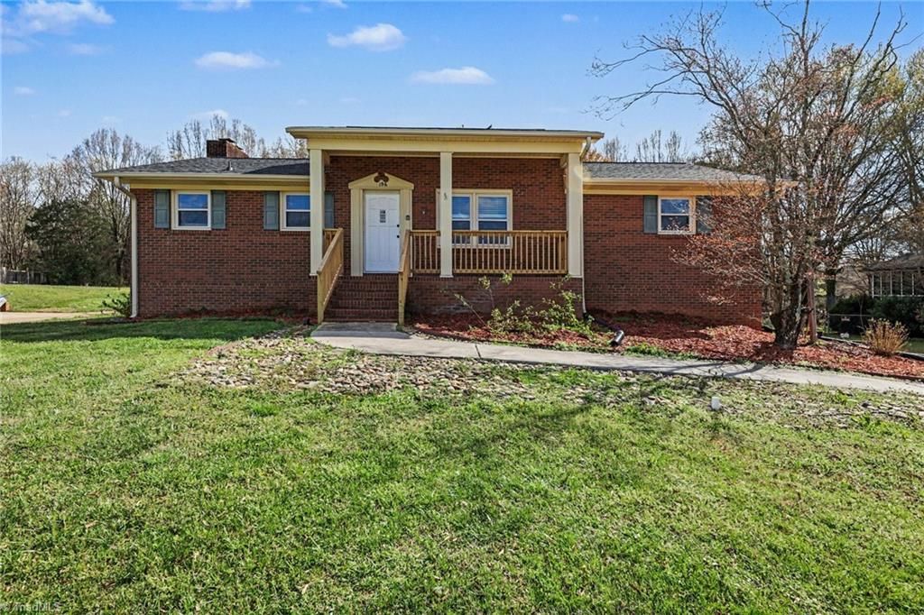 Photo of 196 Havenwood Drive, Winston-Salem, NC 27127 (MLS # 1212744)