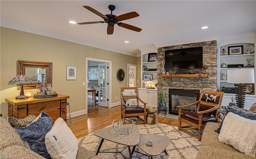 Winston-Salem, North Carolina 27106, United States, 5 Bedrooms Bedrooms, ,5 BathroomsBathrooms,Residential,Active,42045