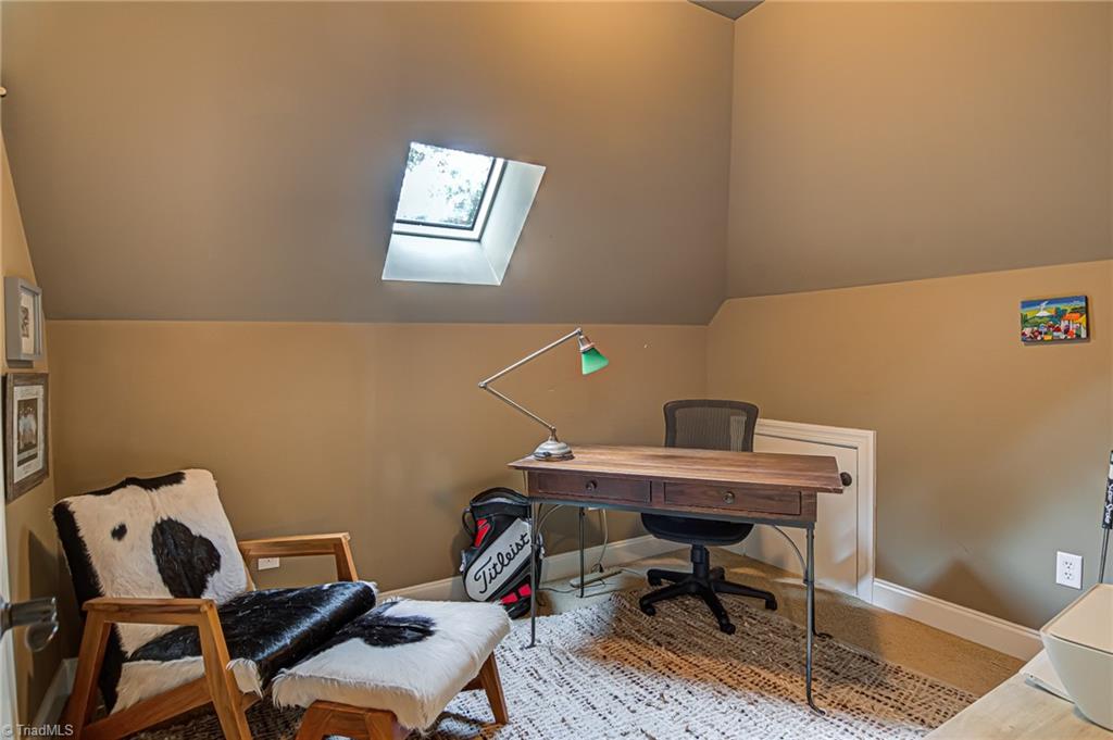 Winston-Salem, North Carolina 27106, United States, 5 Bedrooms Bedrooms, ,5 BathroomsBathrooms,Residential,Active,42045