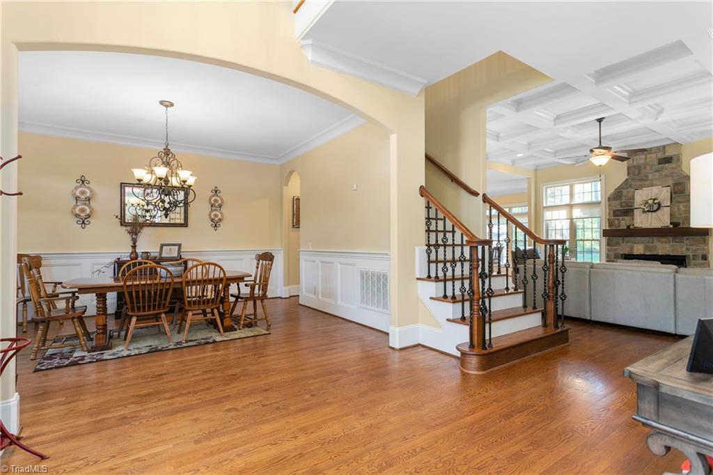 7716 Chesterbrooke Drive, Greensboro, North Carolina image 9