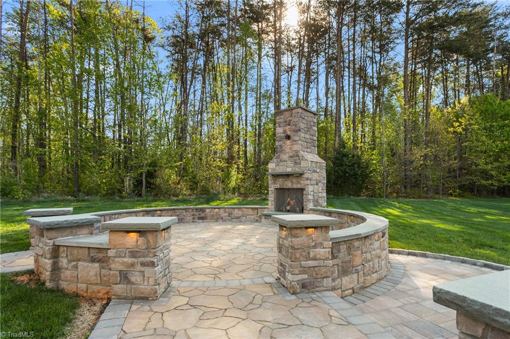 7716 Chesterbrooke Drive, Greensboro, North Carolina image 46