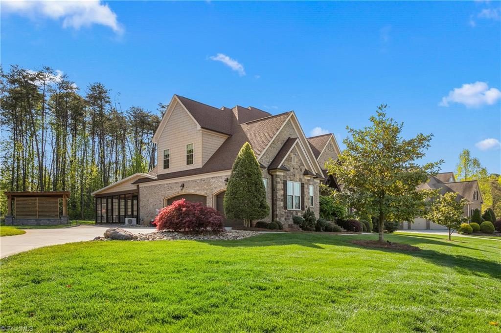 7716 Chesterbrooke Drive, Greensboro, North Carolina image 3