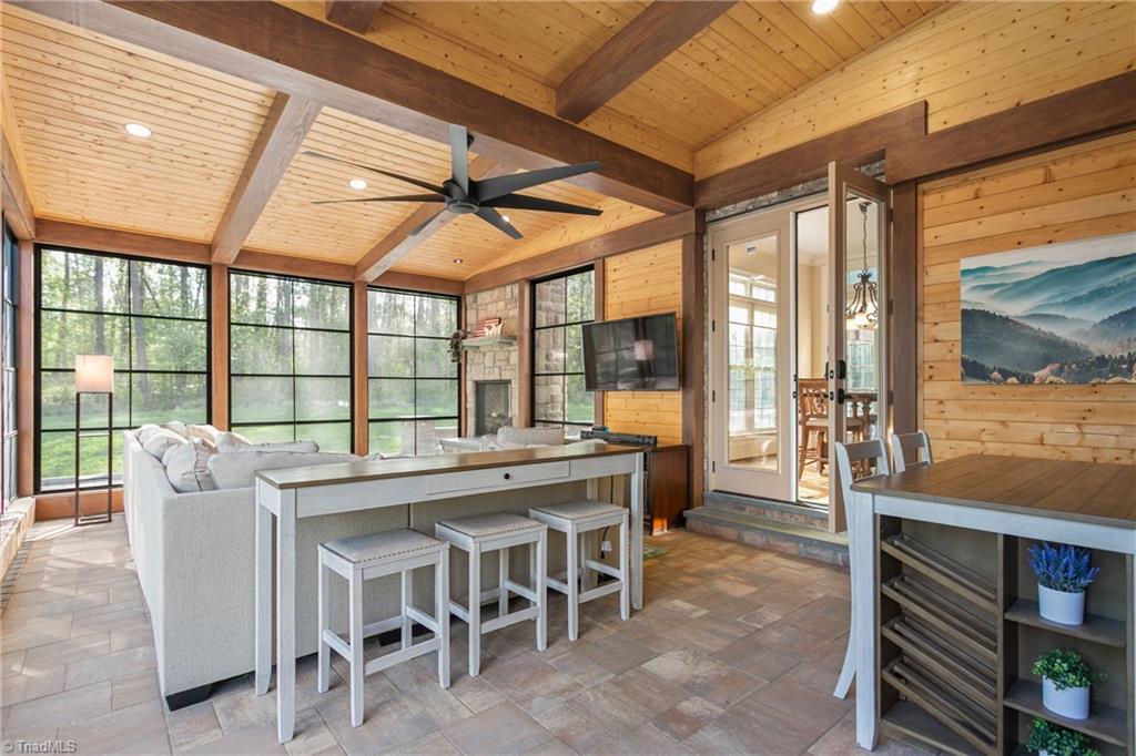 7716 Chesterbrooke Drive, Greensboro, North Carolina image 20