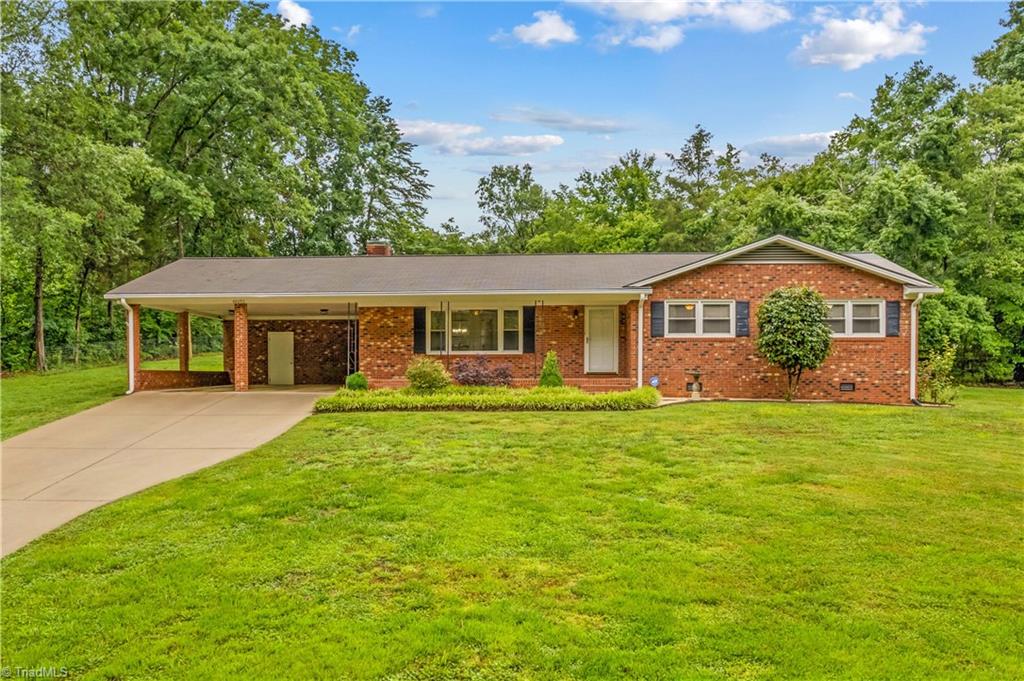 44092 Woodhurst Road, New London, North Carolina image 2