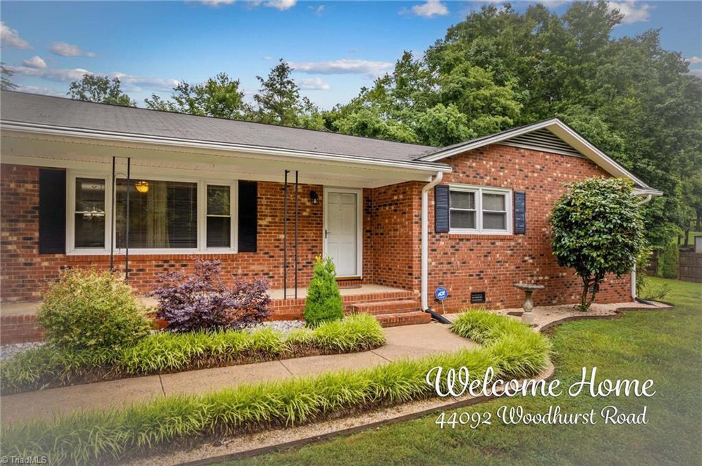 44092 Woodhurst Road, New London, North Carolina image 1