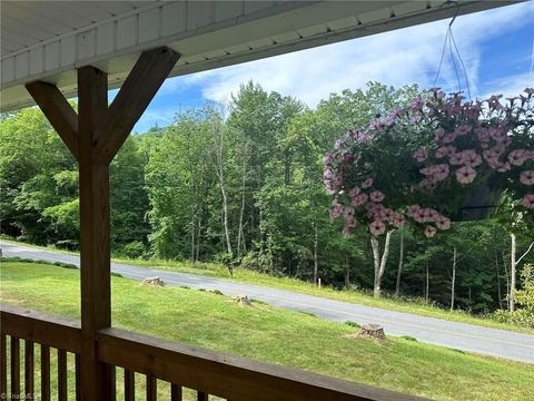 A home in Glade Valley