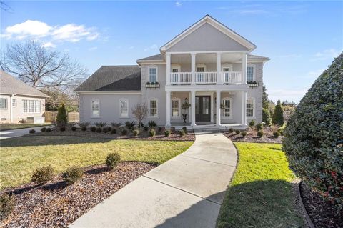 Homes For Sale - 4304 Hardin Court<br/> High Point, NC 27265