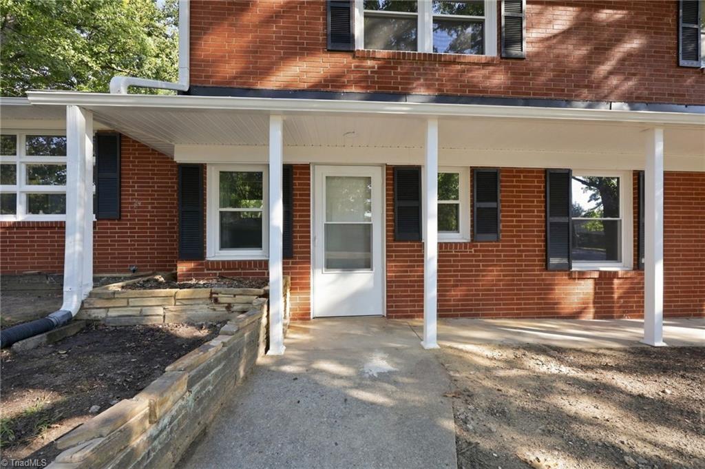 532 Oakwood Lane