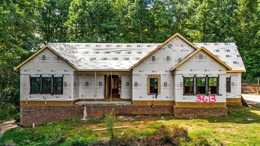 Photo of 3613 Summit Lakes Drive, Browns Summit, NC 27214 (MLS # 1194282)