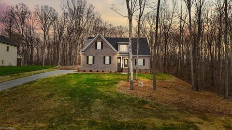 Homes For Sale - 2442 Farmwood Lane<br/> Randolph County, Asheboro, NC 27205