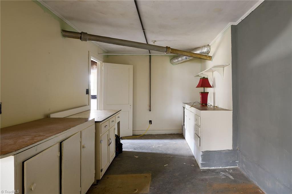 408 W 4th Avenue, Lexington, North Carolina image 22