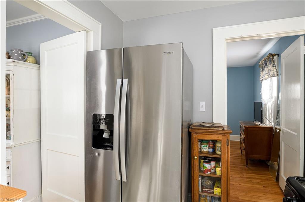 408 W 4th Avenue, Lexington, North Carolina image 11