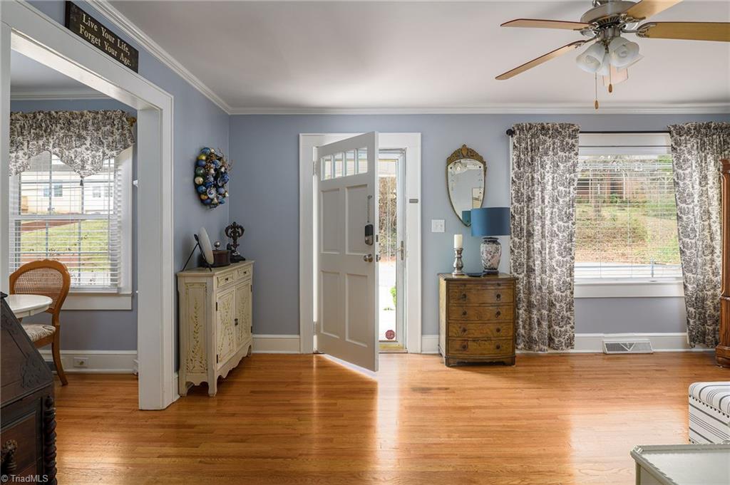408 W 4th Avenue, Lexington, North Carolina image 2