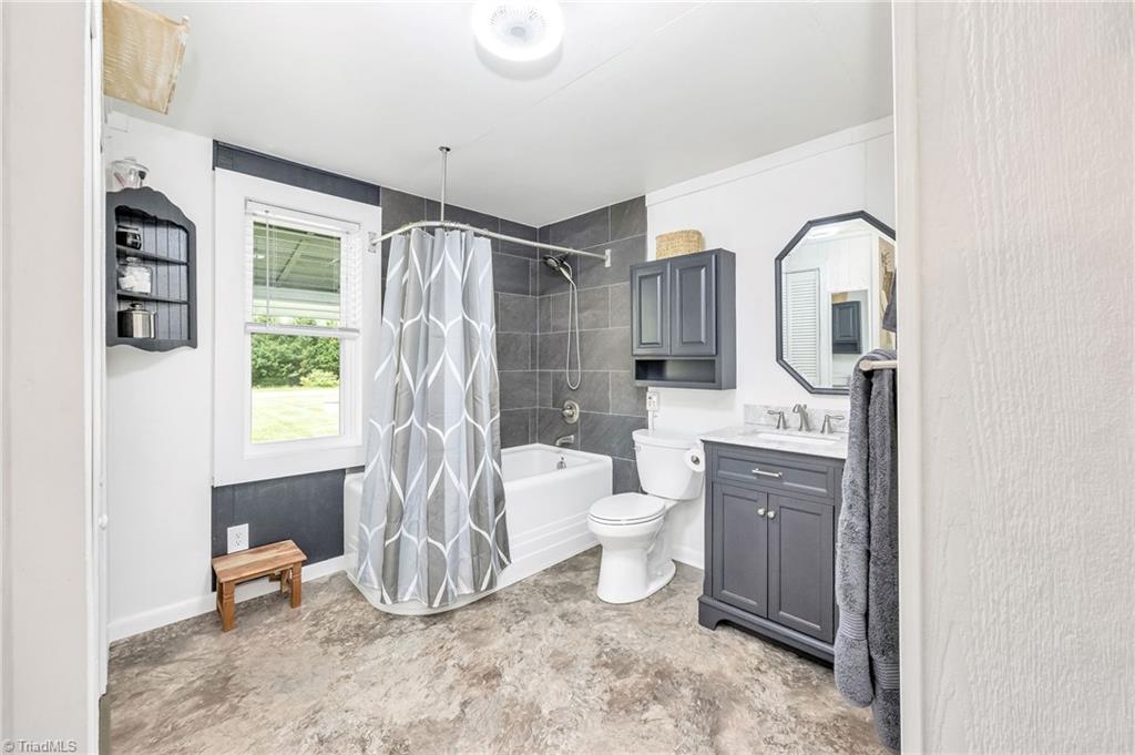 279 W Old Berrys Lane, Roaring River, North Carolina image 20