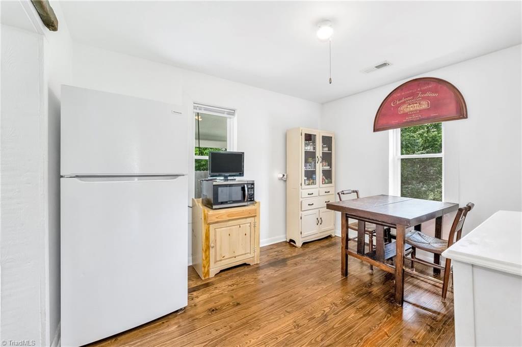 279 W Old Berrys Lane, Roaring River, North Carolina image 25