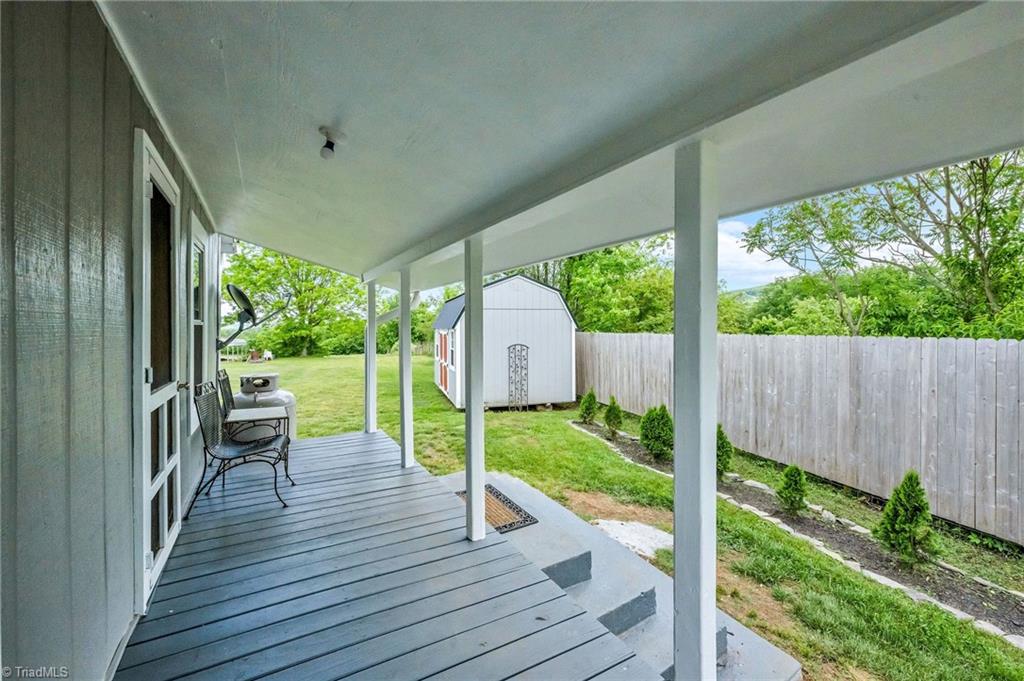 279 W Old Berrys Lane, Roaring River, North Carolina image 30