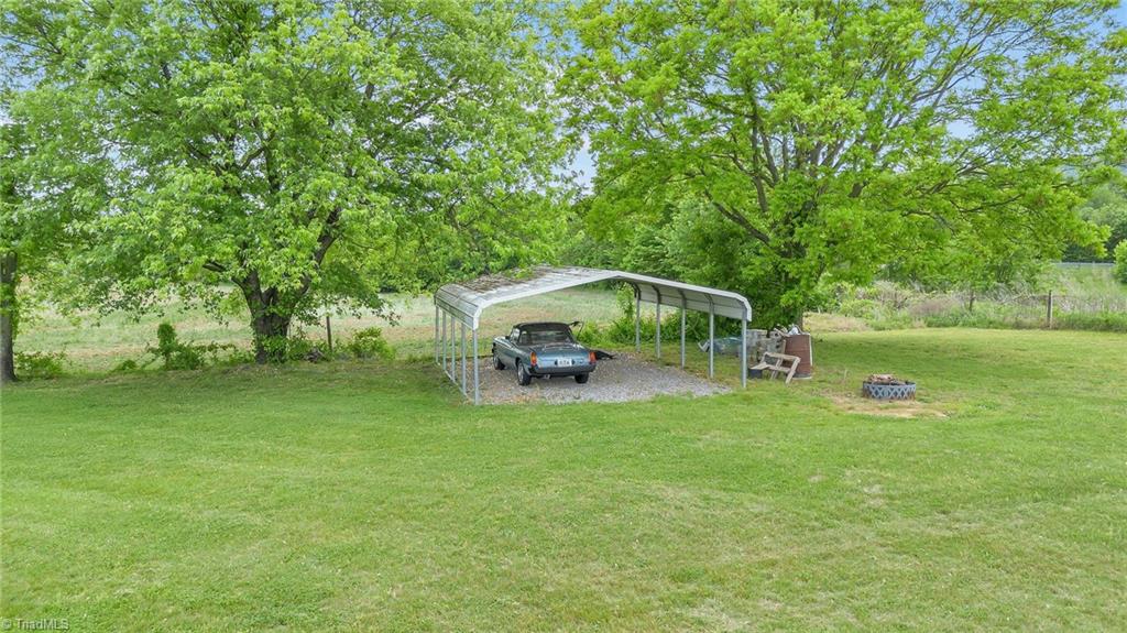 279 W Old Berrys Lane, Roaring River, North Carolina image 11