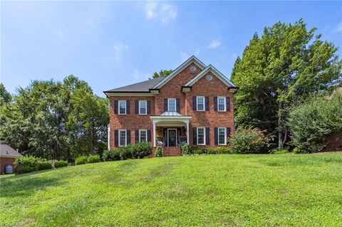 A home in Clemmons