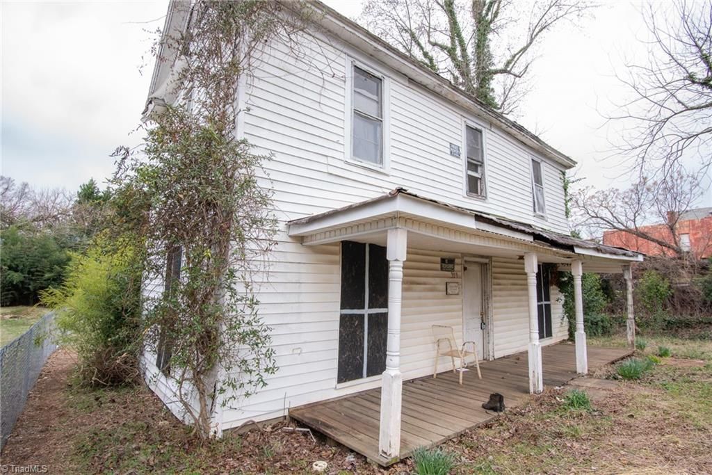 Photo of 303 E Fisher Street, Salisbury, NC 28144 (MLS # 1210876)