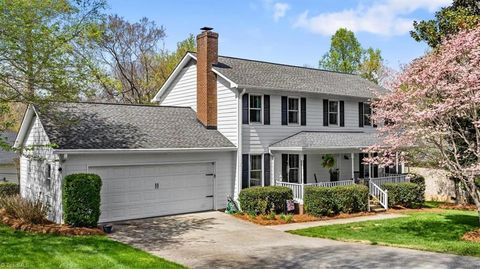 Homes For Sale - 109 Stafford Oak Drive<br/> Jamestown, NC 27282