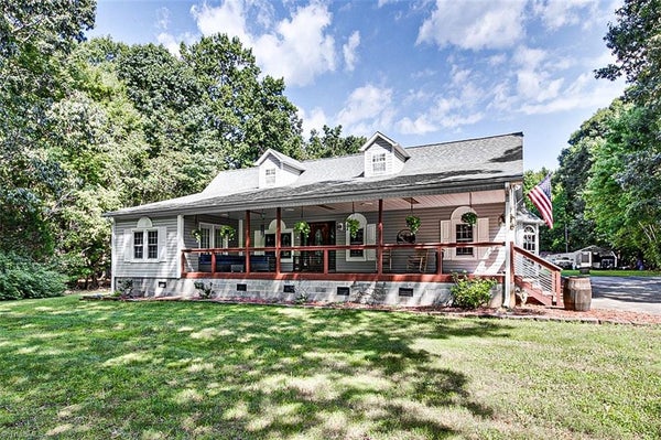 2207 MILLCROFT RD, PLEASANT GARDEN, NC 27313 - Image b30d468c668f4d5dfd5a8d7a37ef3435/4118600241