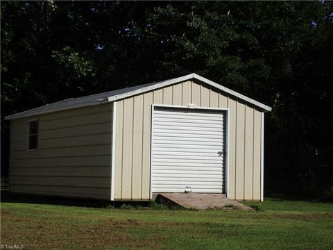 A home in Pilot Mountain