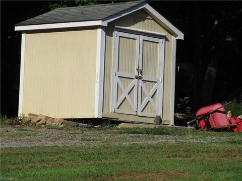 A home in Pilot Mountain