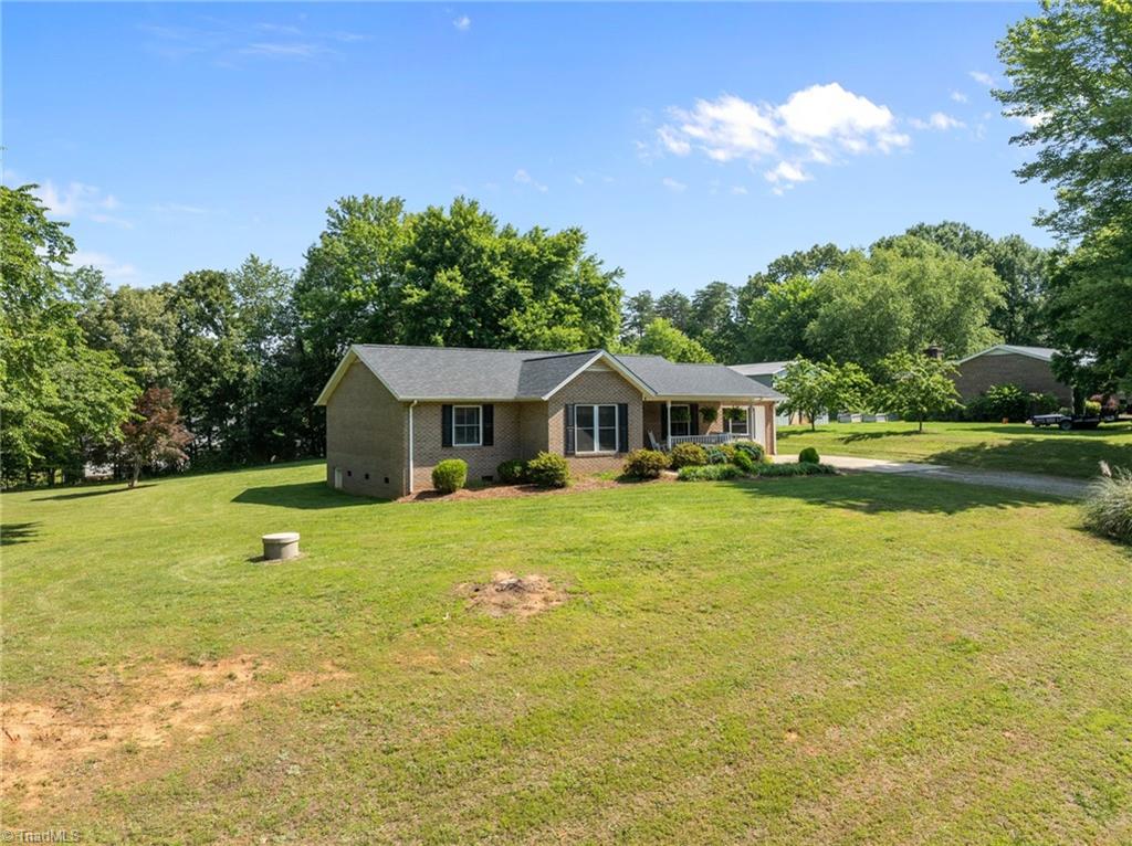 172 Victoria Circle, Madison, North Carolina image 2