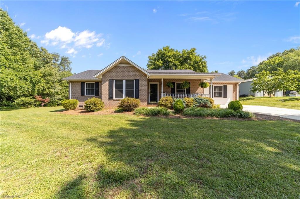 172 Victoria Circle, Madison, North Carolina image 1