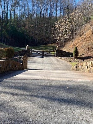 76 LAKESIDE RD, LAUREL SPRINGS, NC 28644 - Image b3351ff5c4dee8e4f92f3aa81e3e204e/2889523097