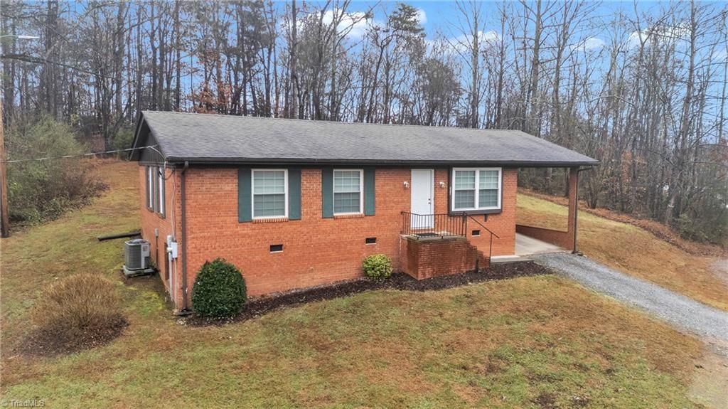 Photo of 226 Carlton Road, Boomer, NC 28606 (MLS # 1206711)