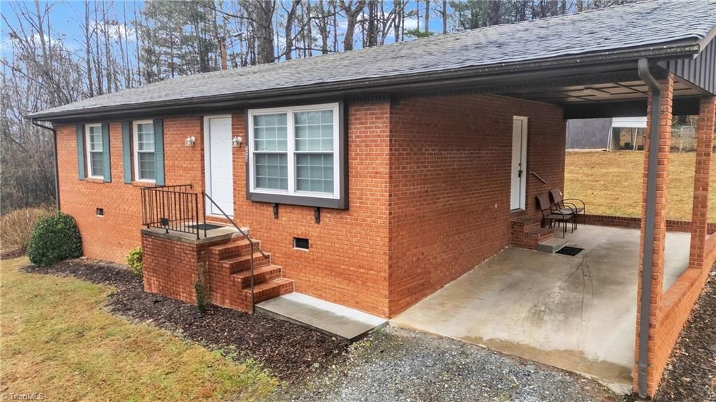 Photo of 226 Carlton Road, Boomer, NC 28606 (MLS # 1206711)