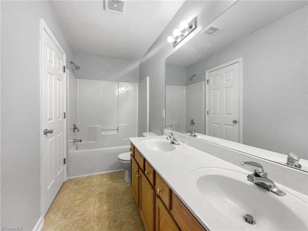 5401 Strasburg Drive, Greensboro, North Carolina image 15