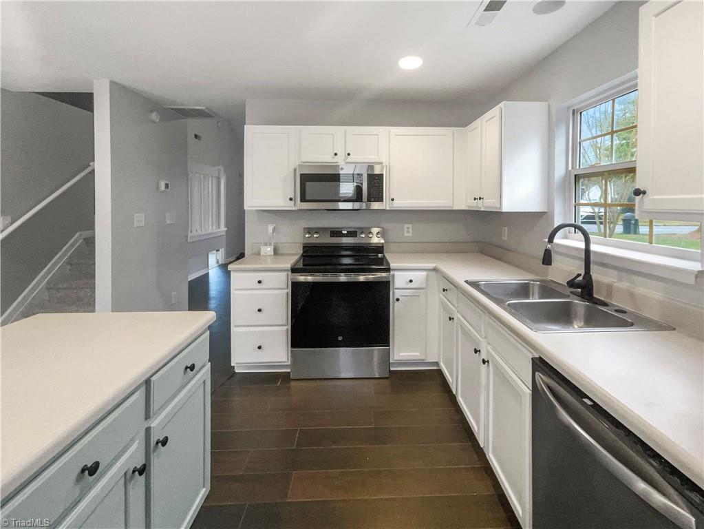 5401 Strasburg Drive, Greensboro, North Carolina image 8