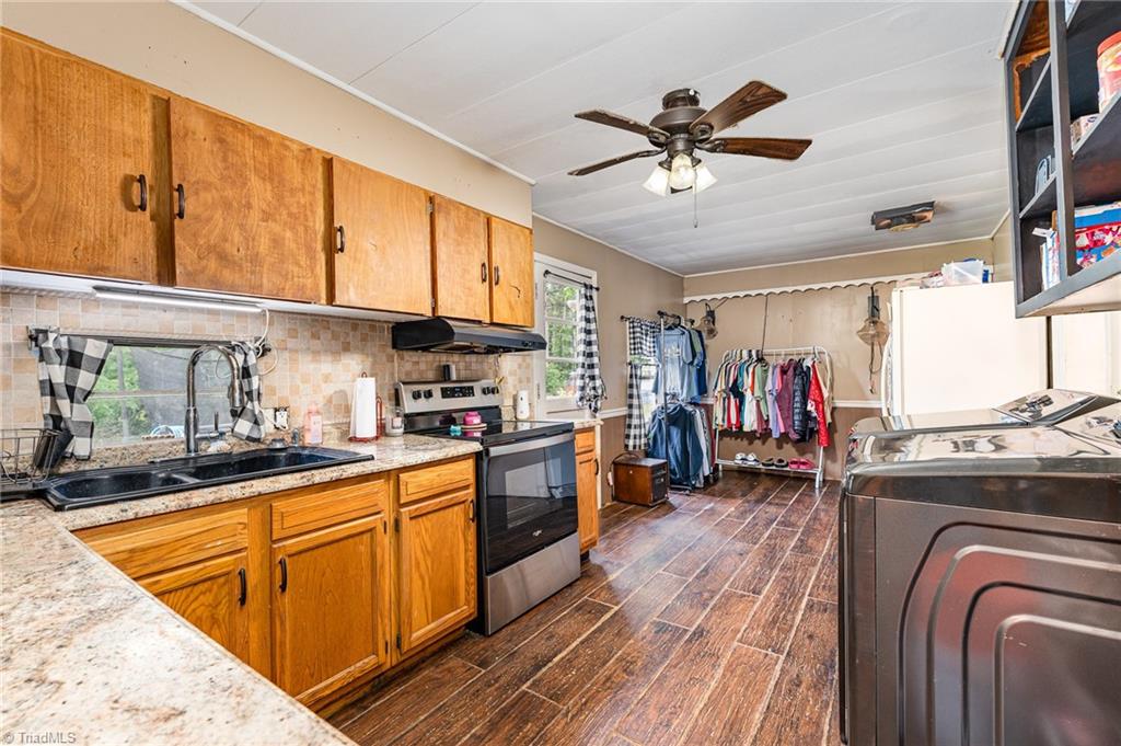 6066 Sunset View Drive, Archdale, North Carolina image 9